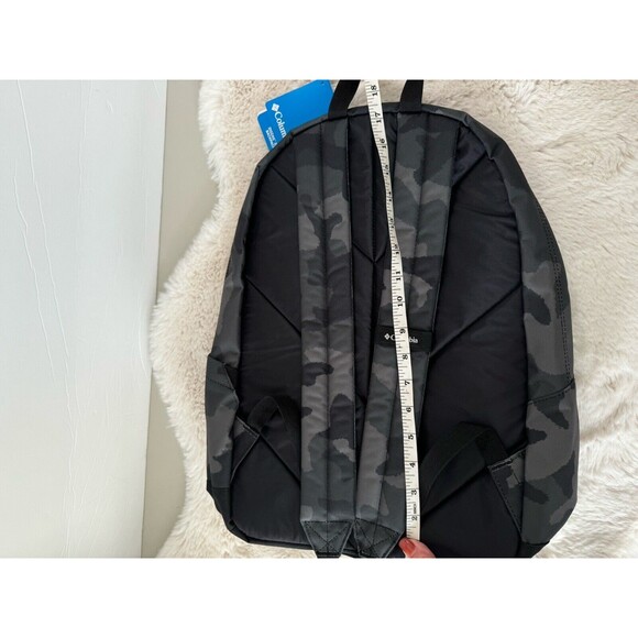 Columbia Zigzag 22L Camo Backpack Spell Out Unisex New With Tags School Hiking - Picture 5 of 11